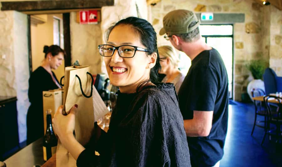 Sydney: Wildlife, Waterfalls and Wine Small Group Tour - Hang Gliders and Bulli Beach: Lunch by the Ocean Pool