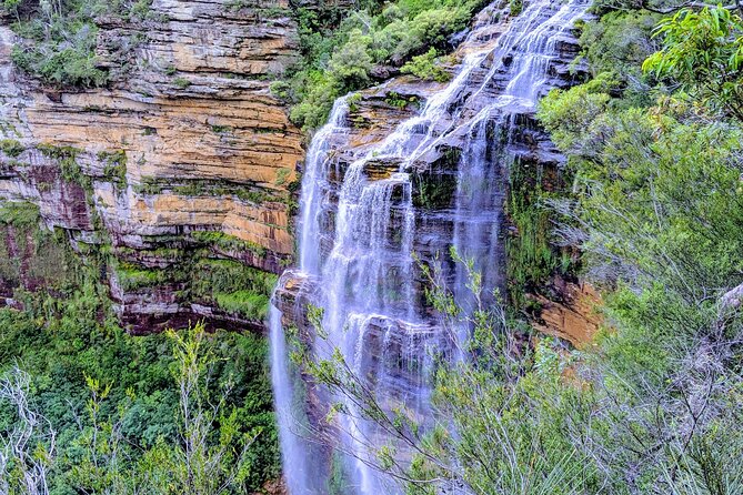 Wilderness, Waterfalls, Three Sisters BLUE MOUNTAINS PRIVATE TOUR - Entering the Blue Mountains from Sydney, with a real private feel