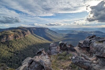Wilderness, Waterfalls, Three Sisters BLUE MOUNTAINS PRIVATE TOUR - Sydney Zoo option: up-close Australian animals before you go mountain-hopping